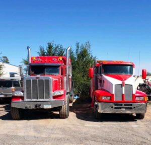 AM-PM-Towing-Flagstaff-Arizona-Two-Heavy-Duty-Tow-Trucks-2