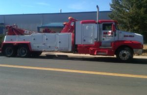 Towing-Service-Flagstaff-Arizona-Heavy-Duty-towing-truck